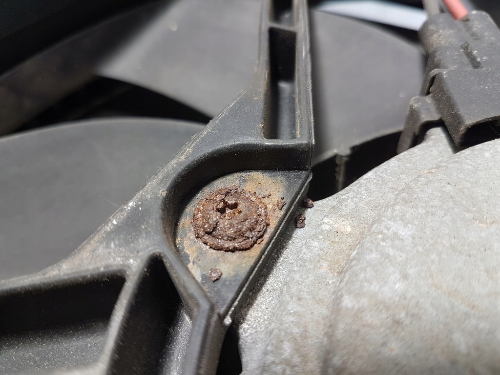 фото №9, Opel vectra c 1.8 радіатор wody