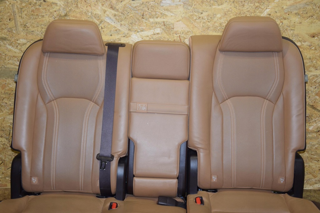 фото №8, Салон сидіння сидіння заднє сидіння підлокітник оббивка lexus rx iv 7os ідеальний стан