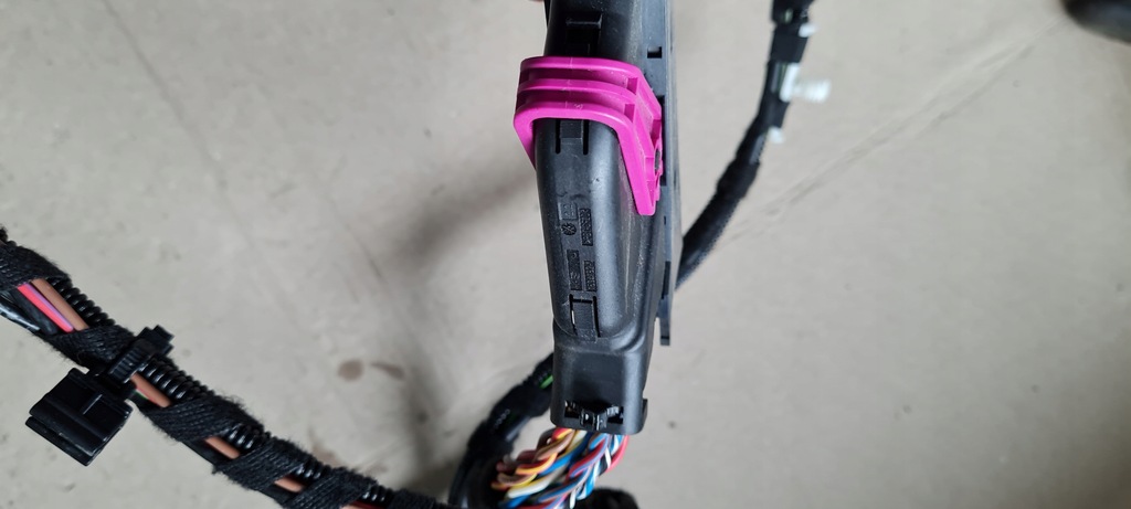 фото №11, S4 b8 lift a4 штекер електропроводка колодка підсилювача bang olufsen