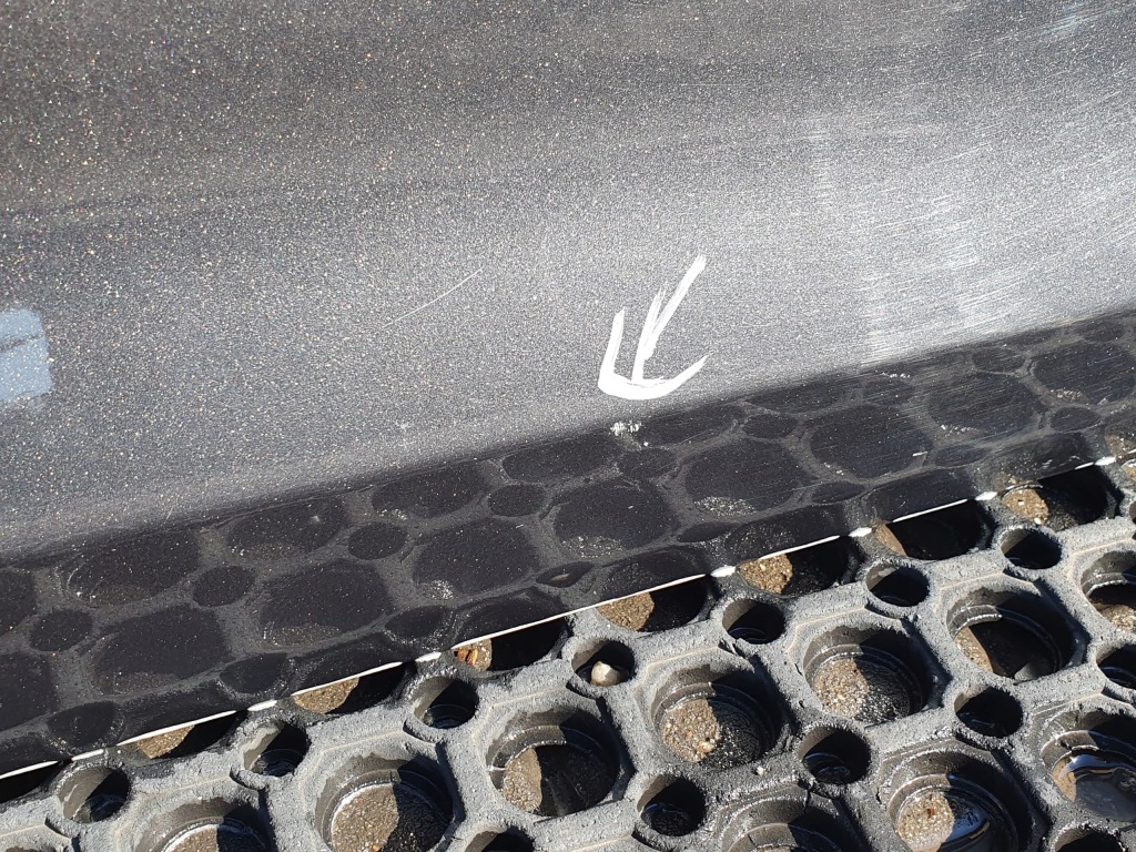 Ford fiesta mk7 рестайлинг  2012-2017 3d дверь правое  magnetic Доставка