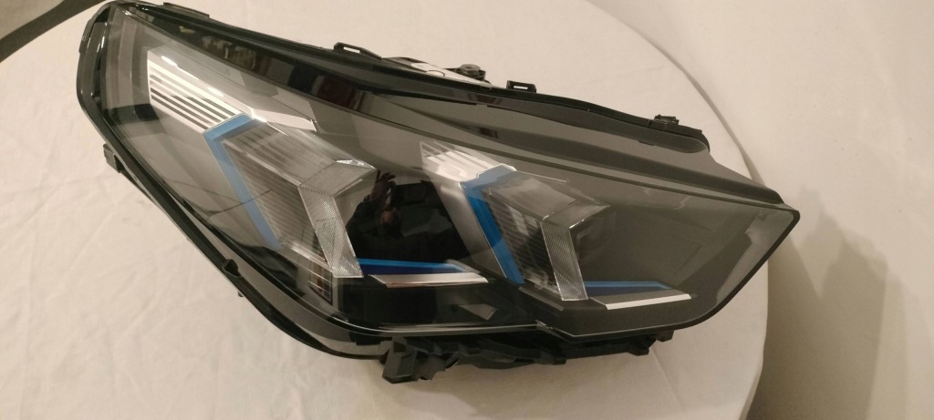 фото №1, Лампа права перед full led laser bmw x2 u10 5a77eb8-04 eu
