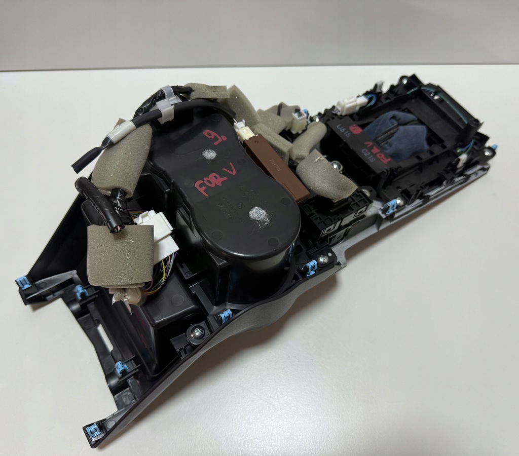 фото №9, Subaru forester v 19-24 накладка туннель среднего панель управление