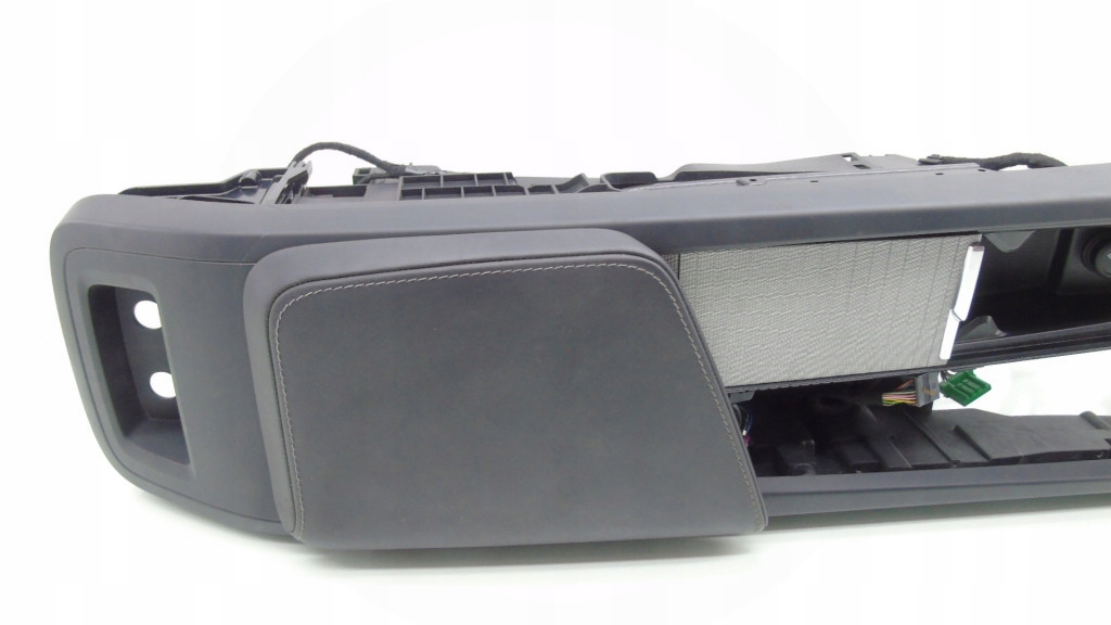 фото №9, Туннель средний подлокотник volvo s60 iii v60 ii uk