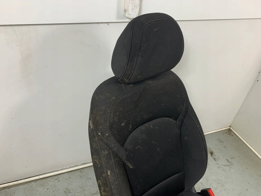 фото №11, Hyundai i30 2019 перед сторона права сидіння, сидіння