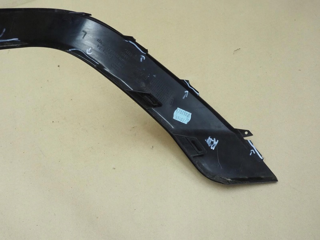 фото №16, Audi a4 b9 s-line молдинг бампера левая задняя 8w0853555