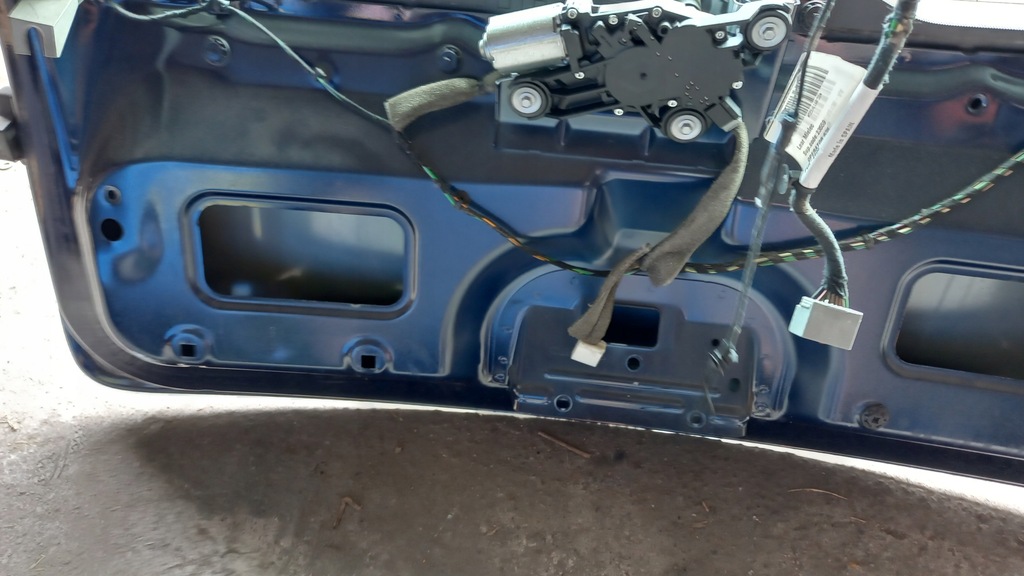 фото №9, Задня кришка багажника volvo v50 04-12r