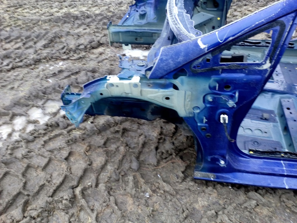 фото №1, Ford fiesta mk8 чверть ліва передня лівий перед