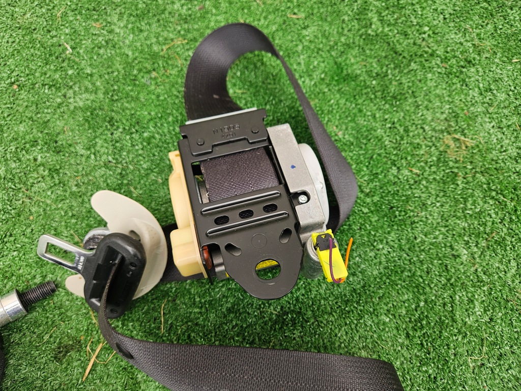 фото №8, Pas безопасности правый nissan micra k13