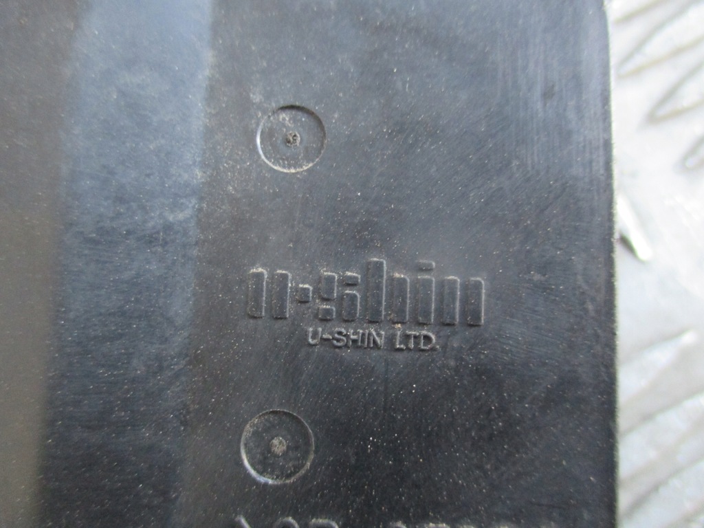 фото №5, Замок правый задняя mazda 6 02-06 hb