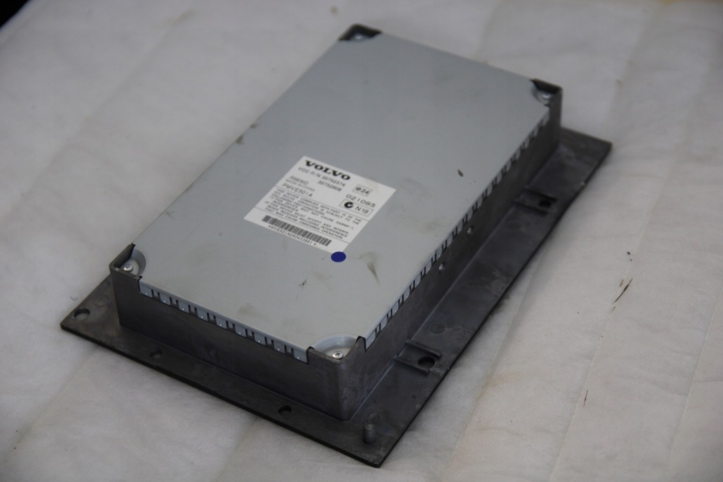 фото №1, Підсилювач радіо volvo s40 v50 xc90 c30 30752374