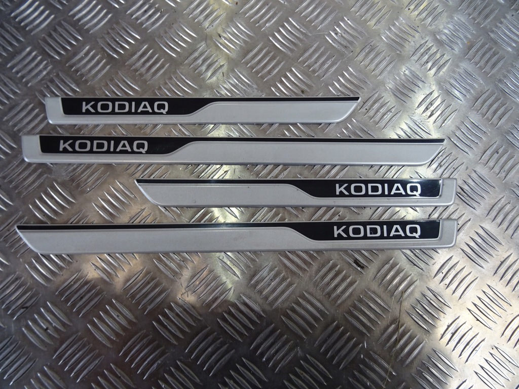 фото №1, Skoda накладки декоративні порогові