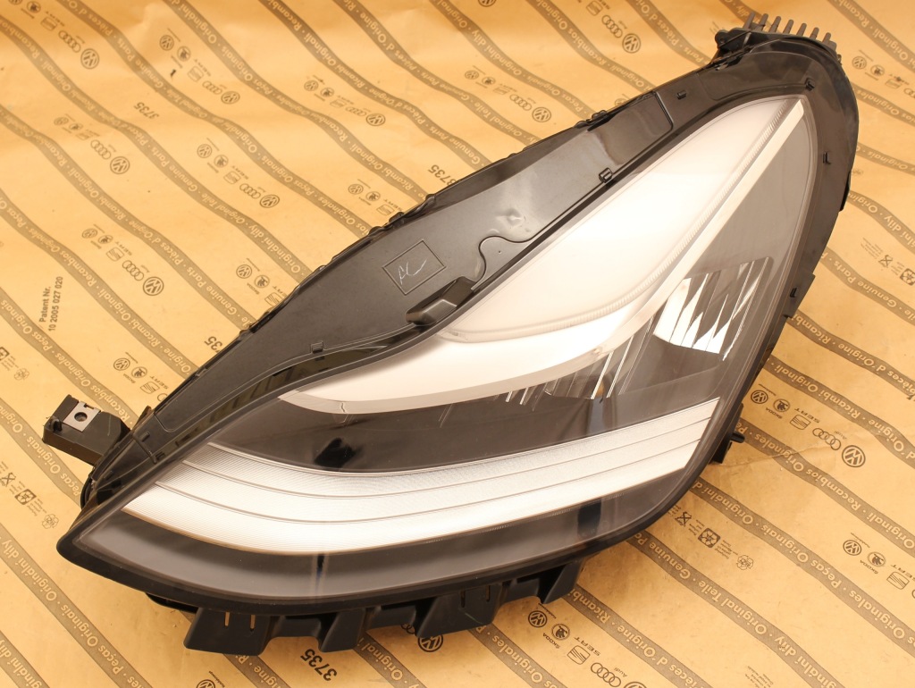 фото №1, Tesla 3 fl lift tesla y 17-20 лампа full led kpl