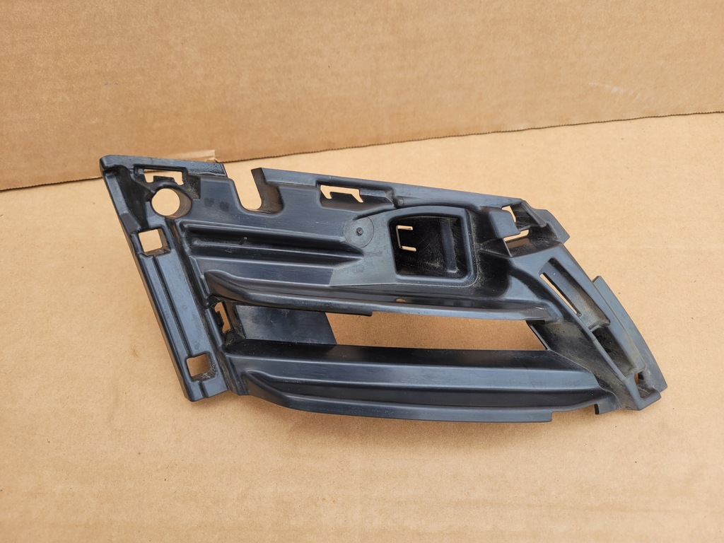 фото №1, Skoda octavia iii lift кронштейн решетка левый