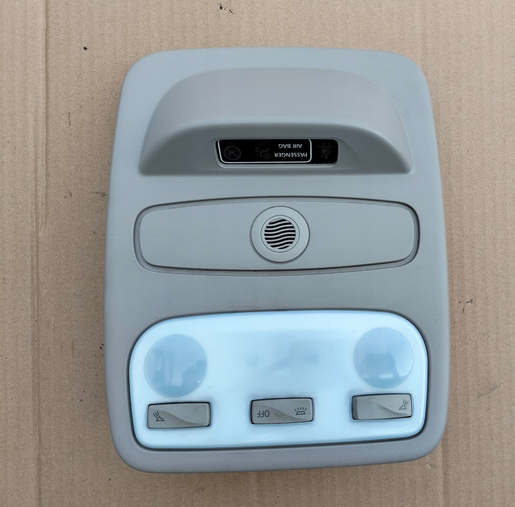 фото №1, Renault captur лампа потолочный