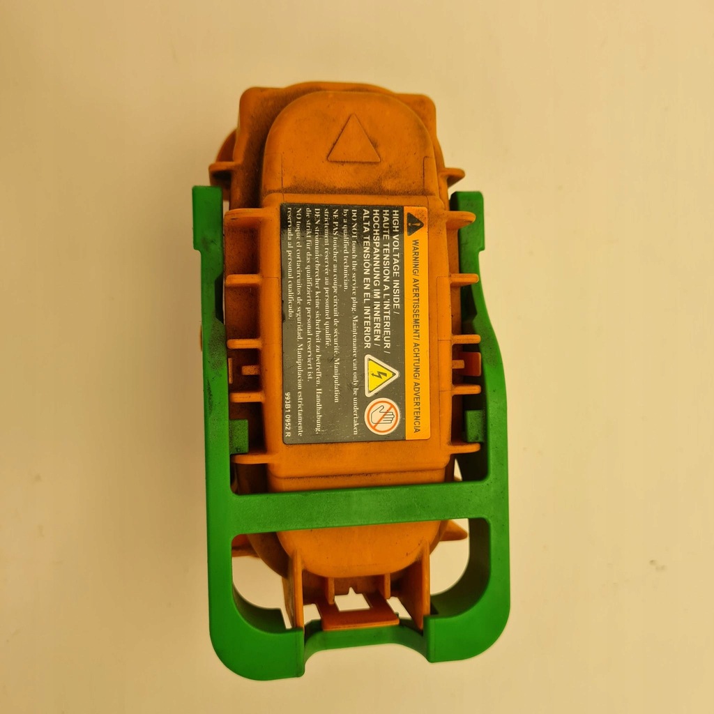 фото №1, Renault zoe предохранитель аккумулятора