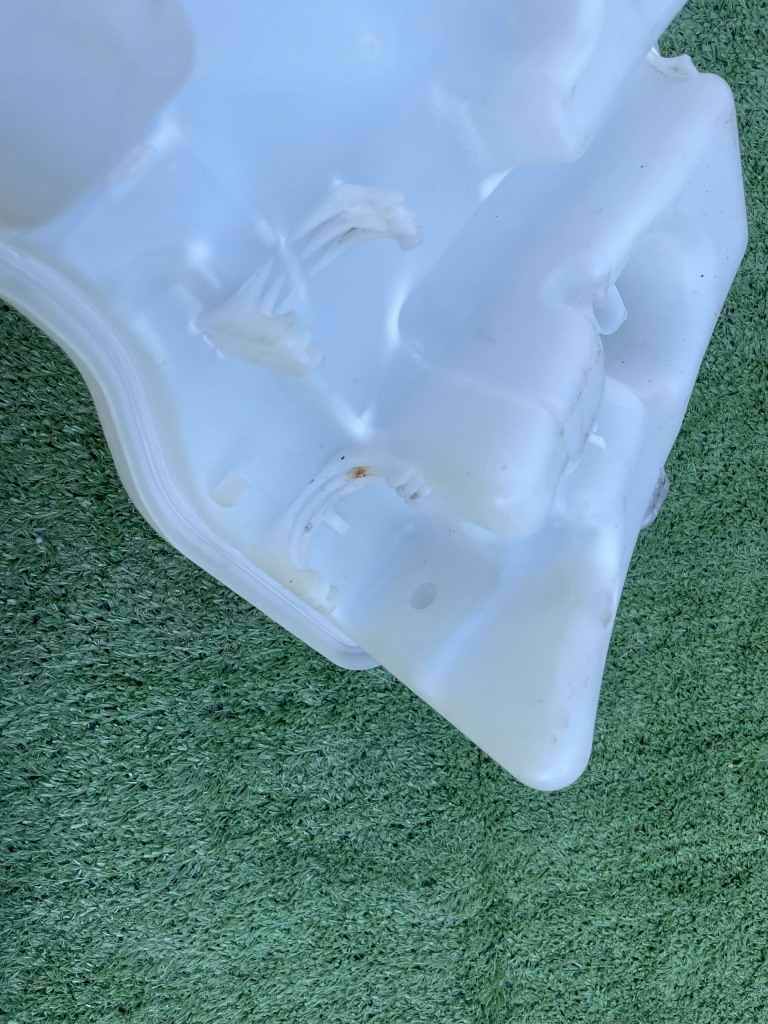 Купить Bmw x1 f48 x2 f39 f45 бак жидкость омывателя 7331418 100% герметичный оригинал