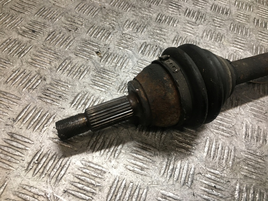 фото №3, Fiesta mk6 1.3 привідний вал ліва