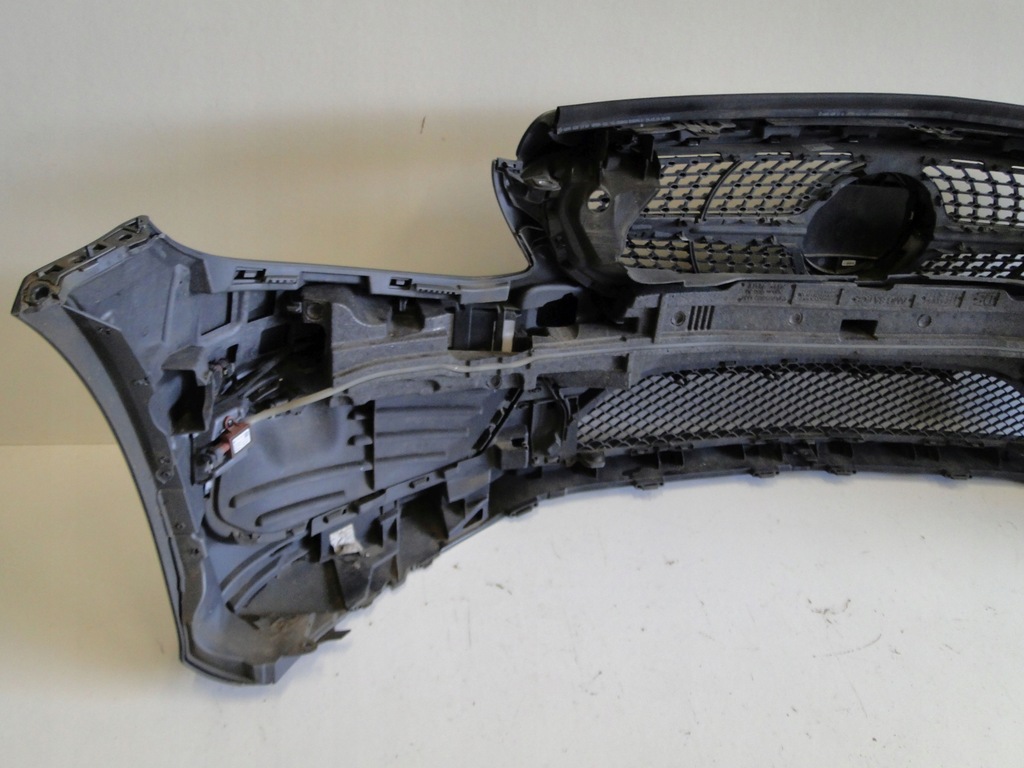 фото №12, Mercedes c 205 w205 s205 c205 przed liftem рама ліва напрямна w бампер amg