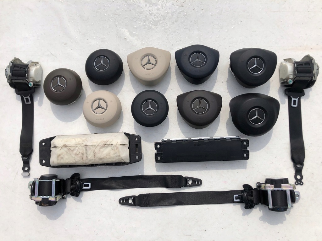 фото №11, Mercedes glb x247 приборная панель консоль приборная панель подушки безопасности воздушные подушка безопасности ремни pas