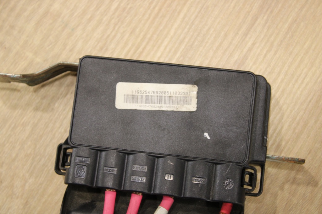 фото №3, Модуль акумулятор запобіжники renault megane iii 1.4 tce