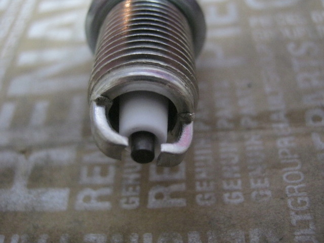 фото №4, Свеча зажигания 4szt renault 7700500168 oryg