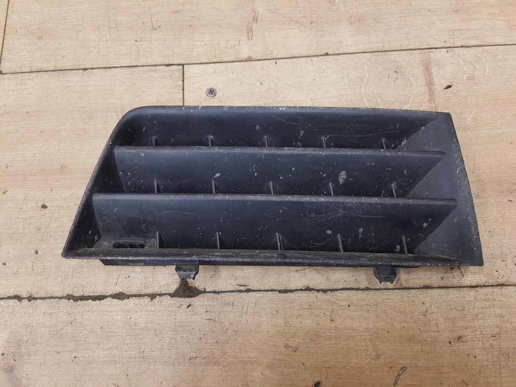 фото №1, Решётка бампера перед правая renault megane ii