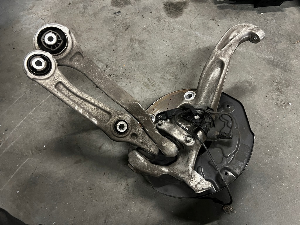 фото №8, Поворотный кулак подвеска перед левый левая mercedes c-klasa w206 2wd rwd