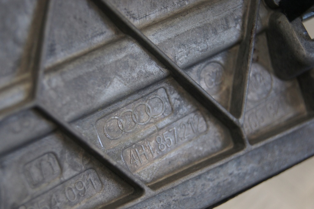 фото №11, Audi a8 d4 захист dekor панелі приладової панелі l4h000011 4h1857212