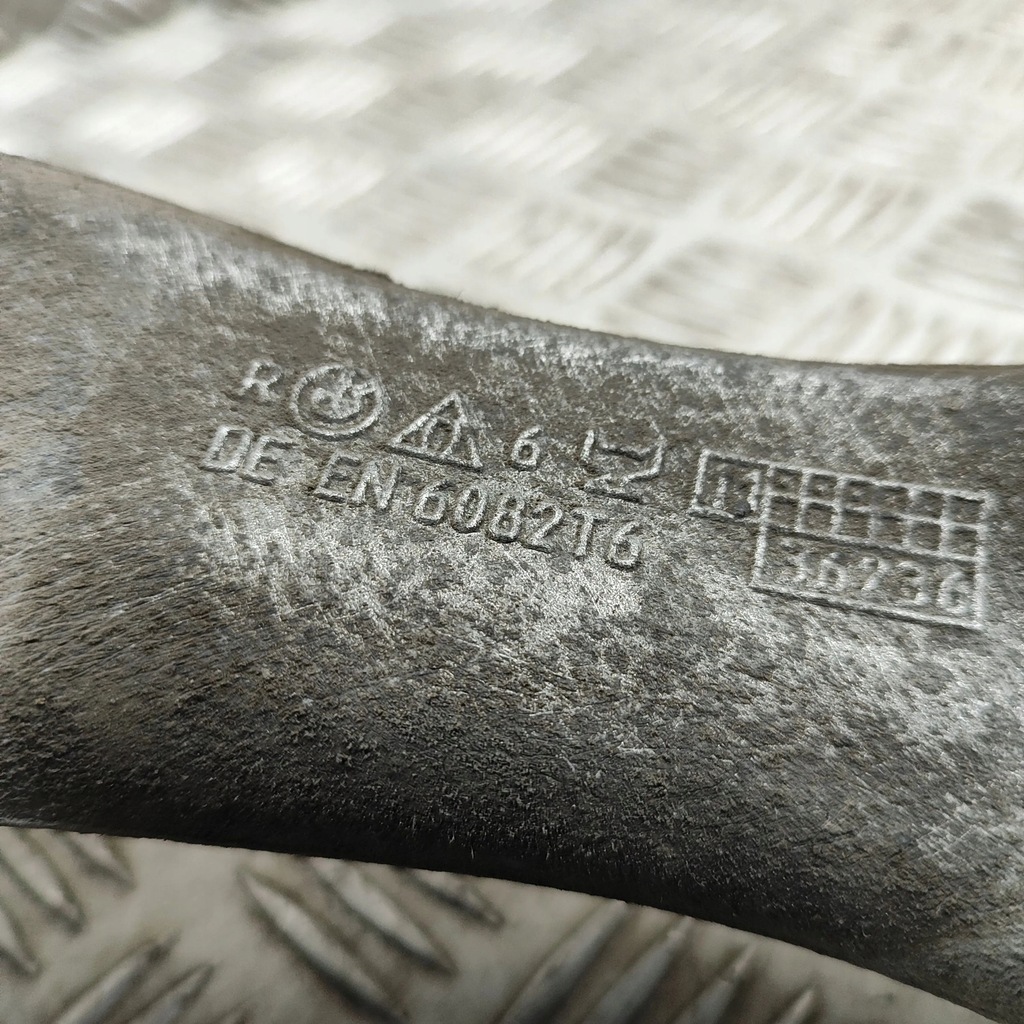 фото №6, Bmw 5 f10 f11 2010 правая сторона нижний рычаг передний