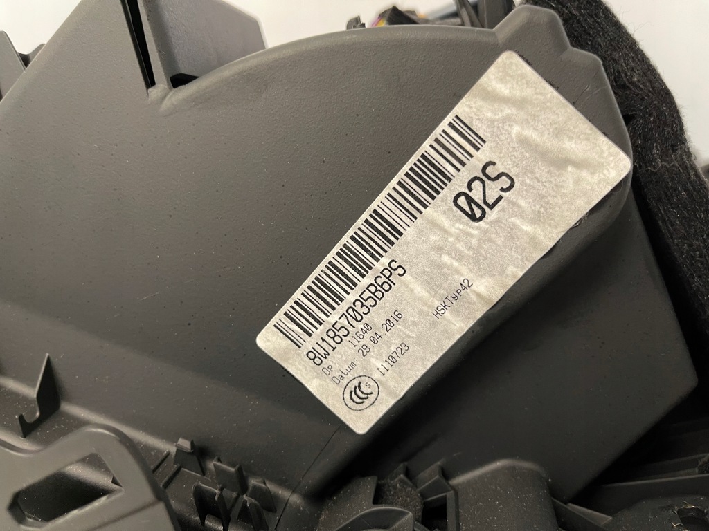 фото №13, Бардачок правый пассажира europa audi a4 b9 8w1857035