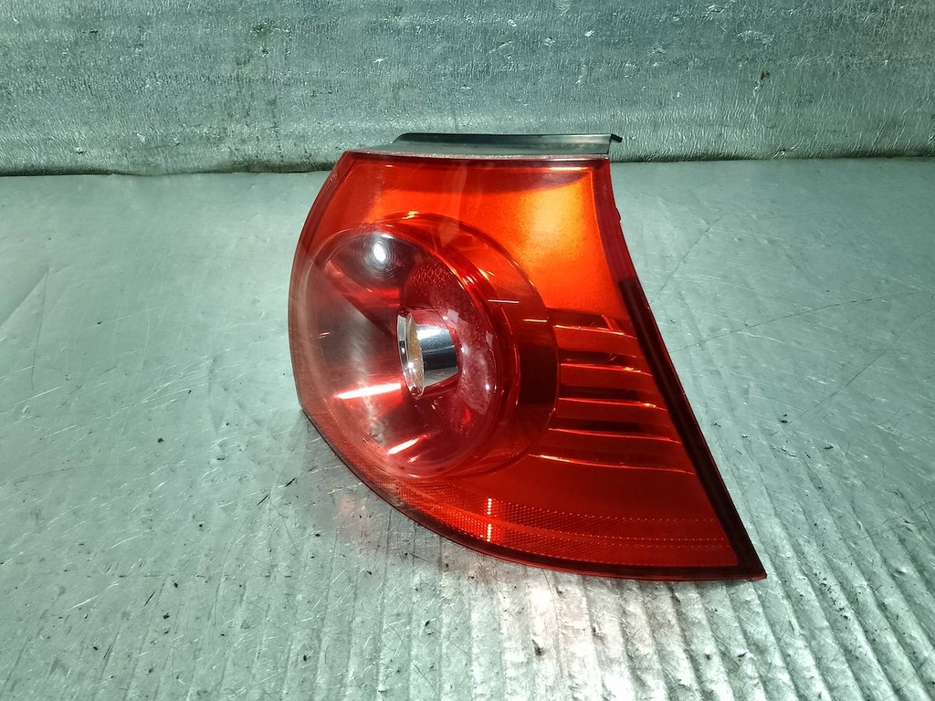 фото №6, Лампа задняя правая vw golf v хэтчбек