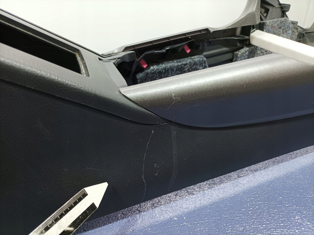 фото №6, Toyota rav4 iii lift 10-13 підлокітник тунель середній шкіра eu 58811-42030