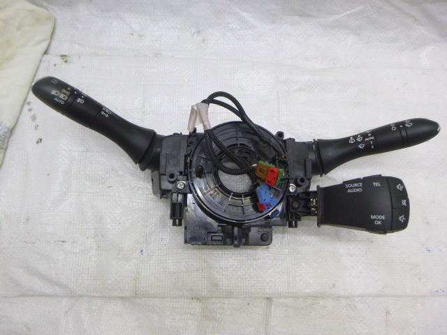 фото №1, Переключатель комбинированный переключатели лента renault kadjar