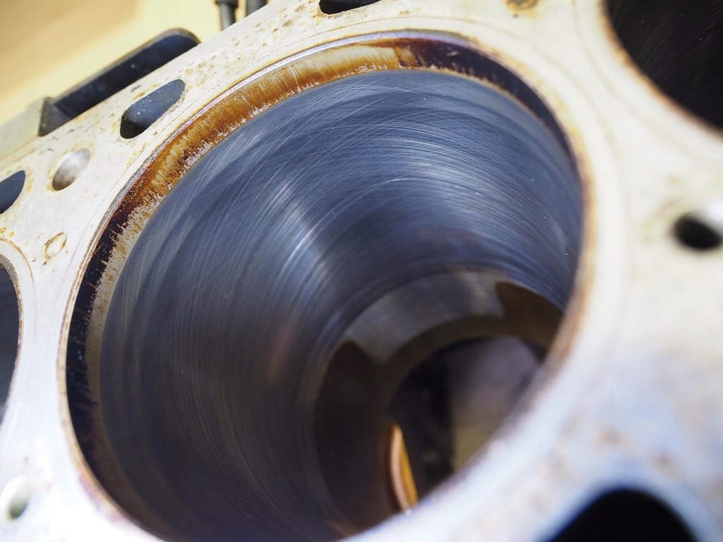 фото №12, Блок bmw e39 520 i 1748450 m52b20