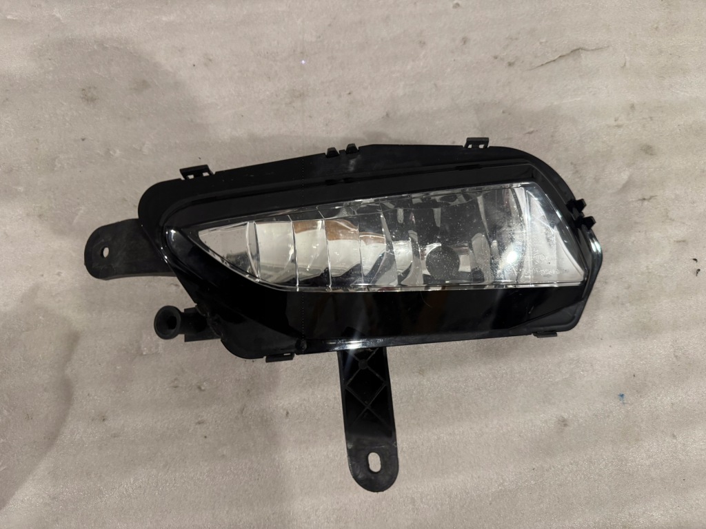 фото №1, Opel astra k 5 v левый противотуманная фара