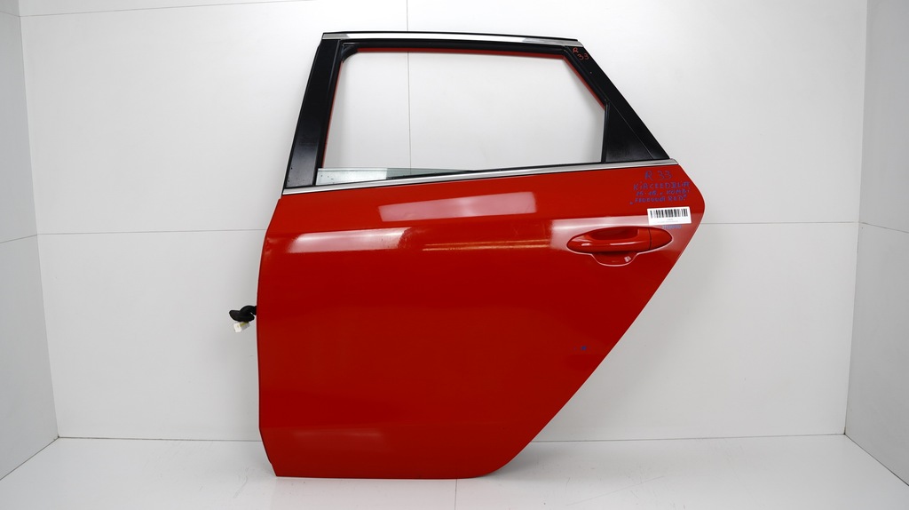 фото №1, Дверь левый задняя kia ceed ii lift 15-18r feueuuot red kombi