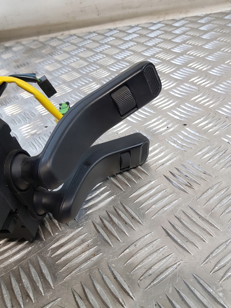 Перемикач підрульовий  стрічка 0265005499 01560722040 alfa romeo 159 європа Оригінал