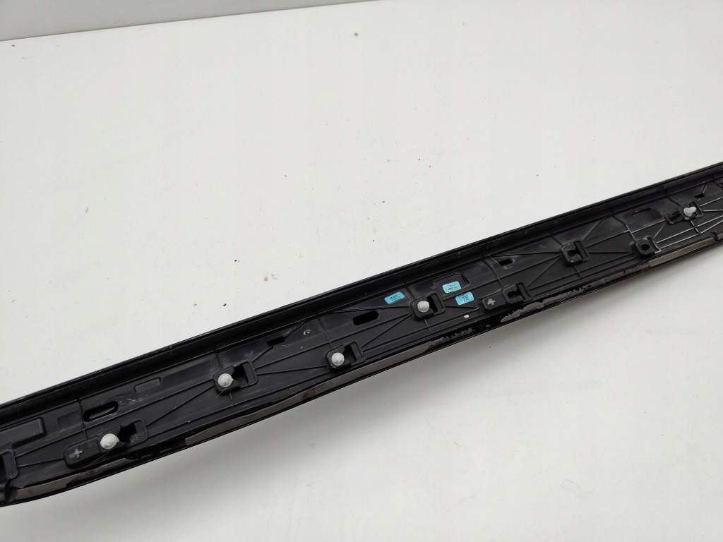 Skoda superb 3 молдинг дверь левый  перед передняя левая 3v0854939 Киев