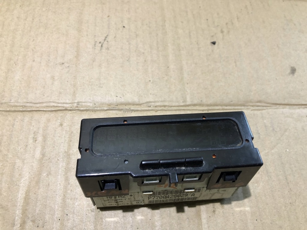 фото №1, Дисплей часы renault scenic i 7700428029a