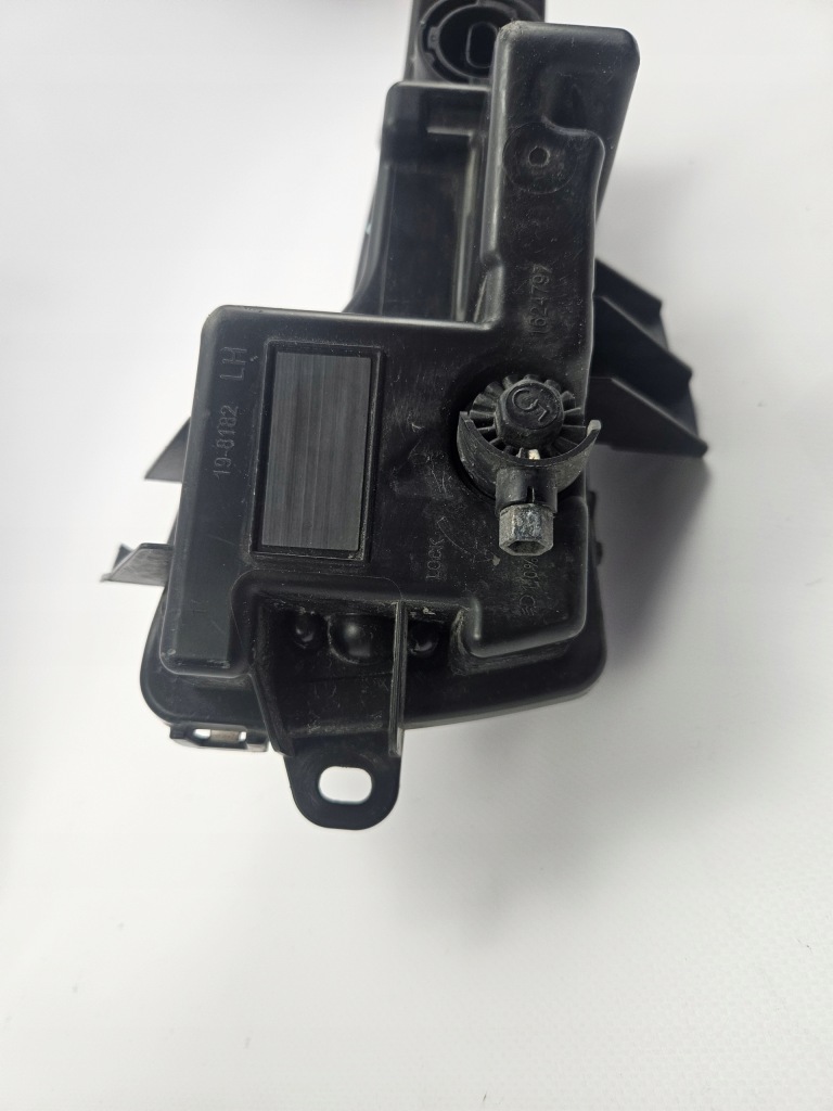 Tesla model 3 y рестайлінг  2017 - протитуманна фара led drl перед лівий 1624797-00-a в Україні