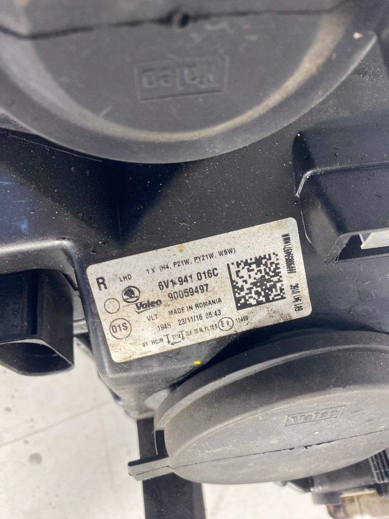 фото №9, Лампа правый перед правая передняя skoda fabia iii eu