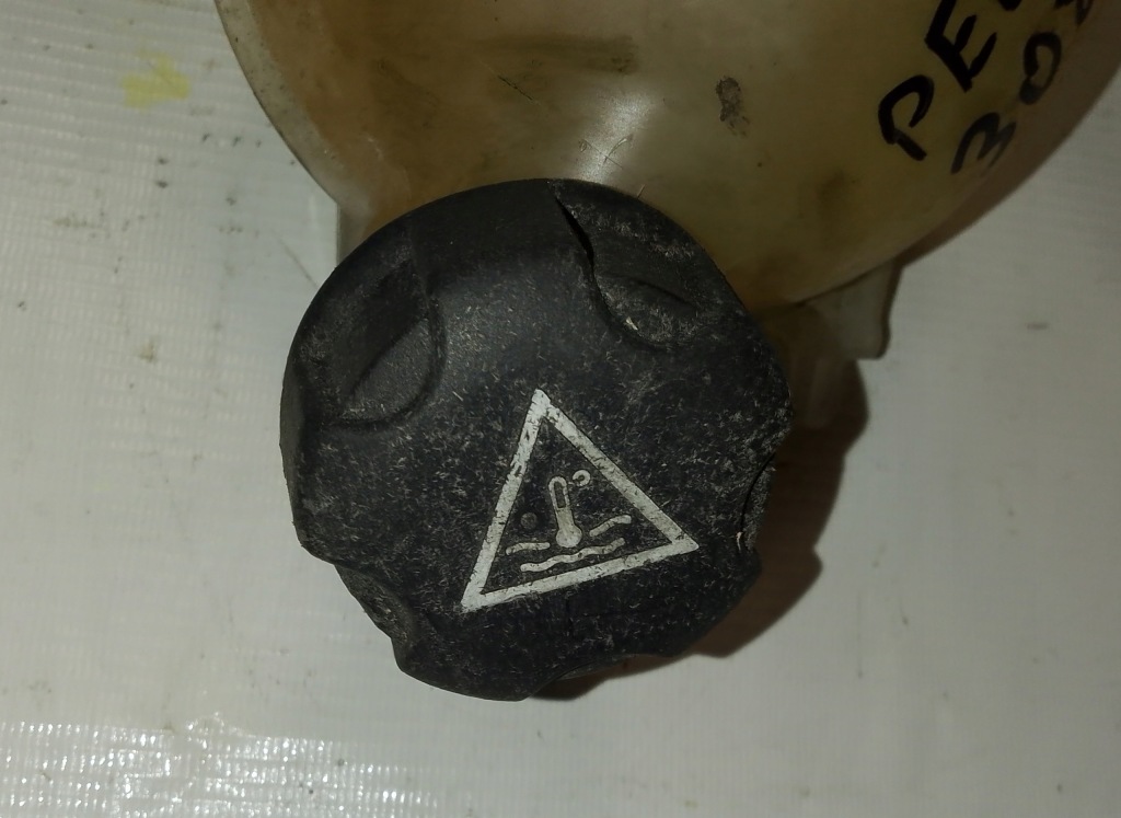 фото №4, Бачок расширительный peugeot 308 t7