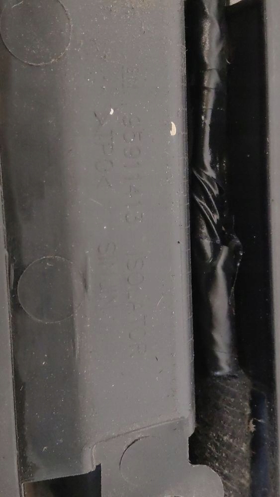 фото №10, 2014 chevrolet trax молдинг освітлення номерного знака 95911413