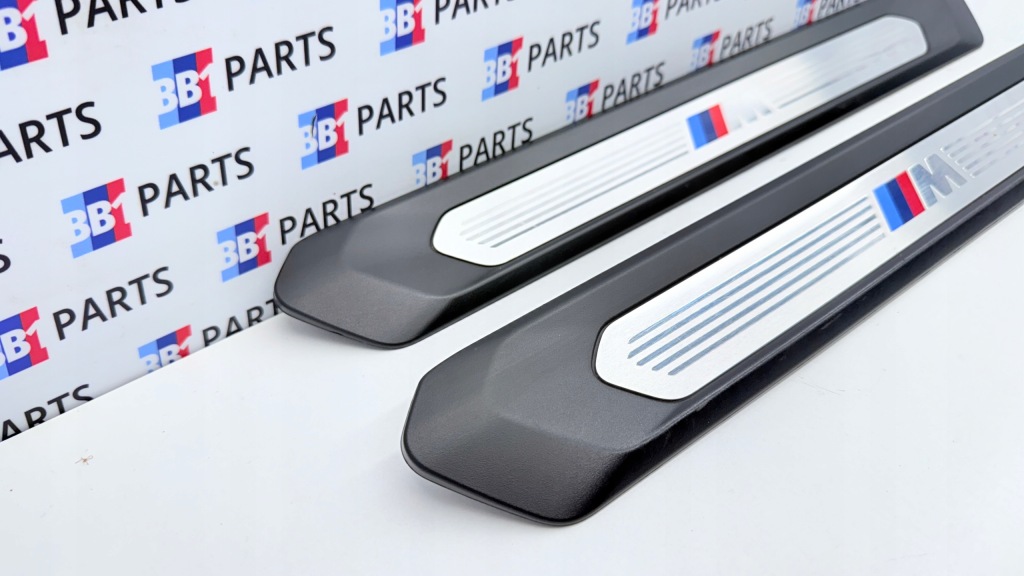 Купити Bmw g01 x3 g02 x4 накладки накладки порогові ліва права m-pakiet комплект  в гарному стані