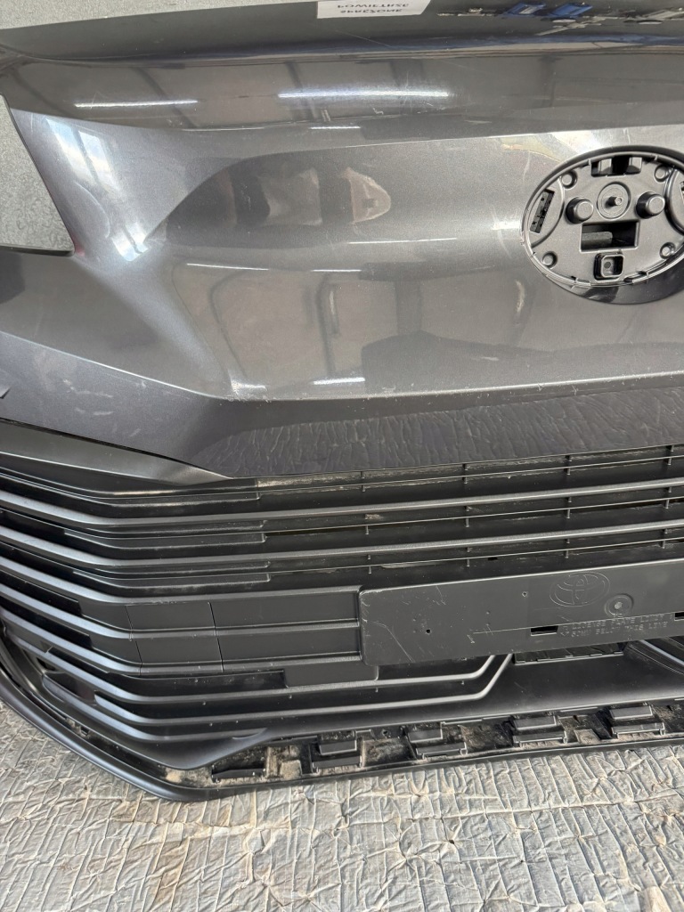 Бампер передний toyota proace рестайлинг  2024 год без pdc в Украине