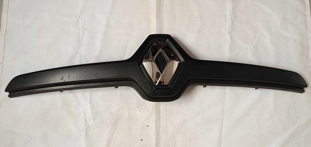 фото №1, Решётка радиатора решётка радиатора эмблема перед renault master iii 623829053r