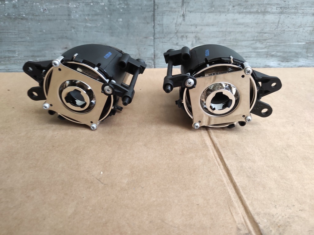 Противотуманная фара правый lub левый s40 v50 c30 c70 03-07 в Украине