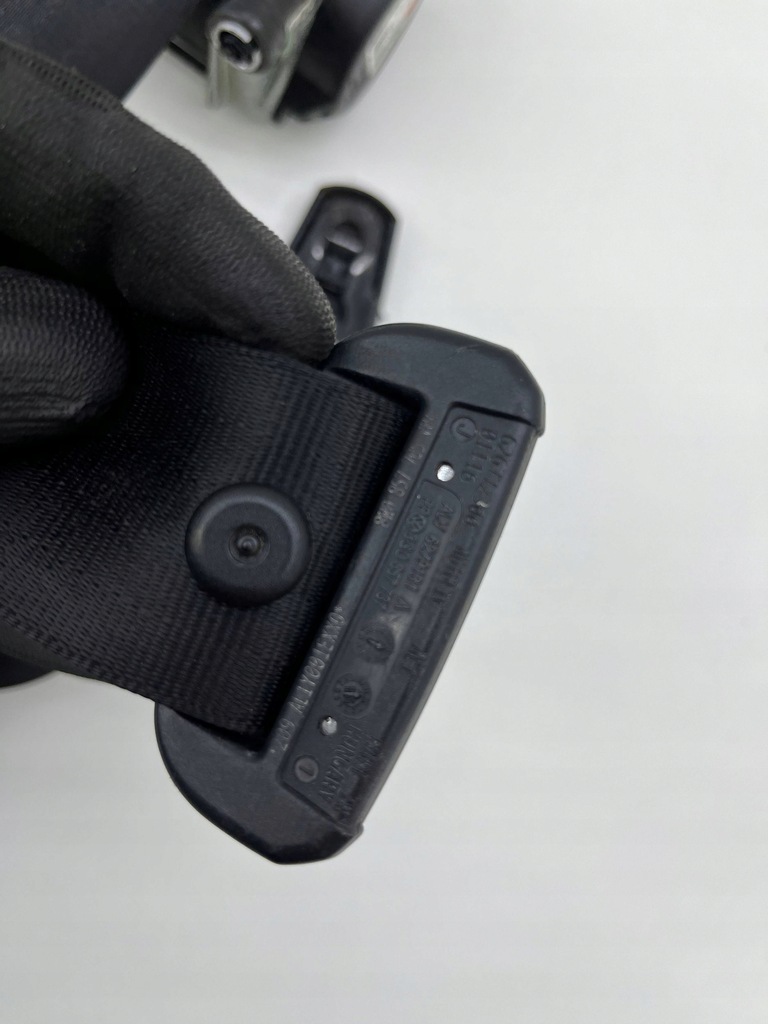 фото №7, Audi a4 b9 pas безопасности левый перед 8w0857705