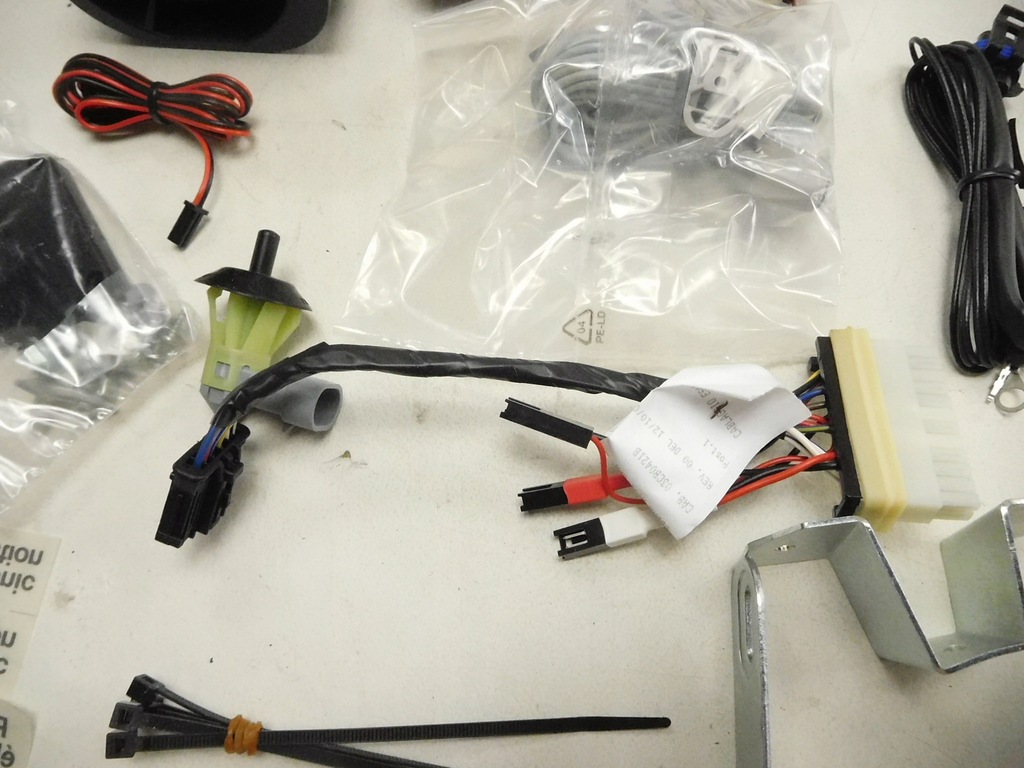 фото №6, Набор сигнализационный renault twingo ii 07-14 7711239248