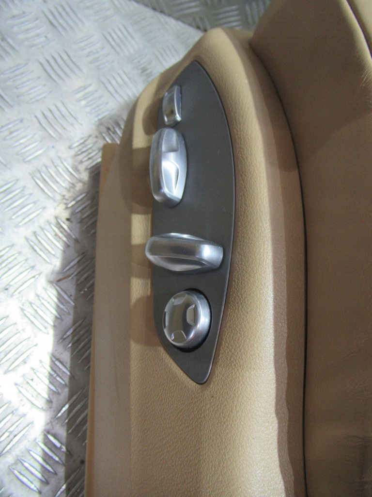 фото №8, Porsche macan 95b обивка сиденья обшивки салон заднее сиденье m242